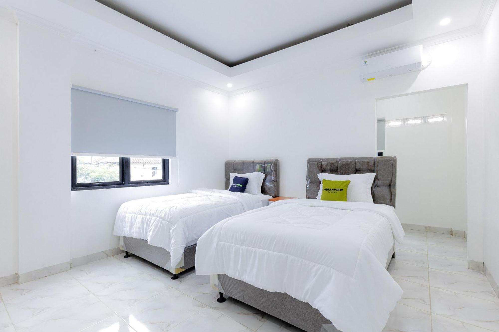 Urbanview Hotel Amira Syariah Bogor Pamoyanan Zewnętrze zdjęcie